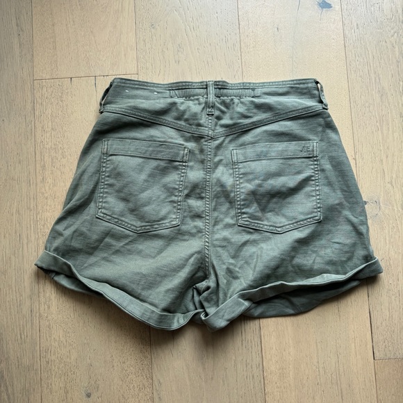 American Eagle Olive Stretch Shorts - Picture 3 of 4